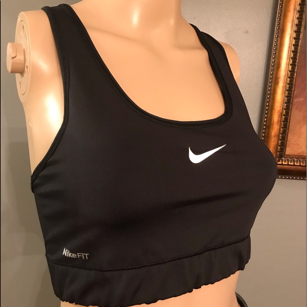 NWOT NIKE Pro Fit Dry Sports Bra